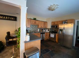 2377 W 5th St, Cleveland, OH 44113