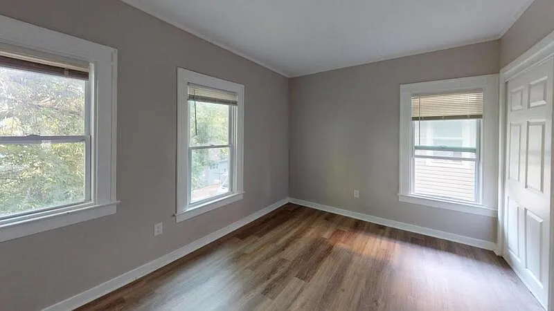 2 bed, 1.5 bath, 1032 sqft, $1,450 — Photo 3