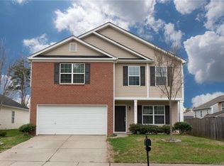 10119 Turkey Point Dr, Charlotte, NC 28214
