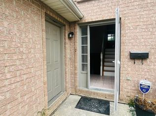 918 Lounsborough St #2, Windsor, ON N9G 1G3