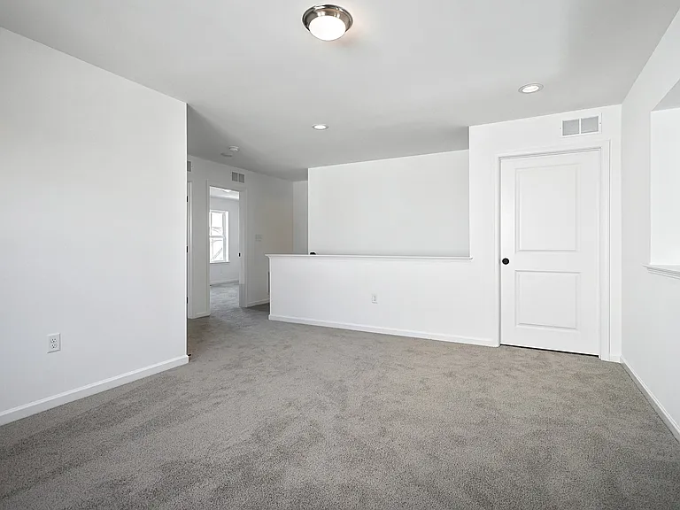 41 Long Bend Dr #14 — Photo 23