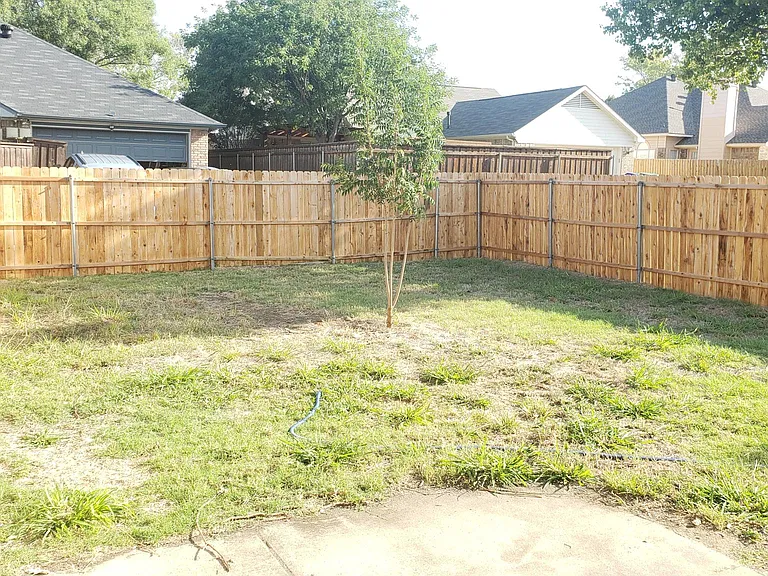 1408 Dudley Dr — Photo 21