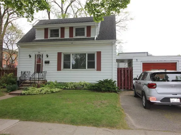 38 Stuart Ave, Saint Catharines, ON L2R 1M9