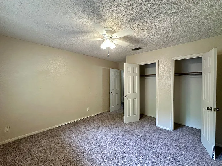 2408 Lake Rd — Photo 18