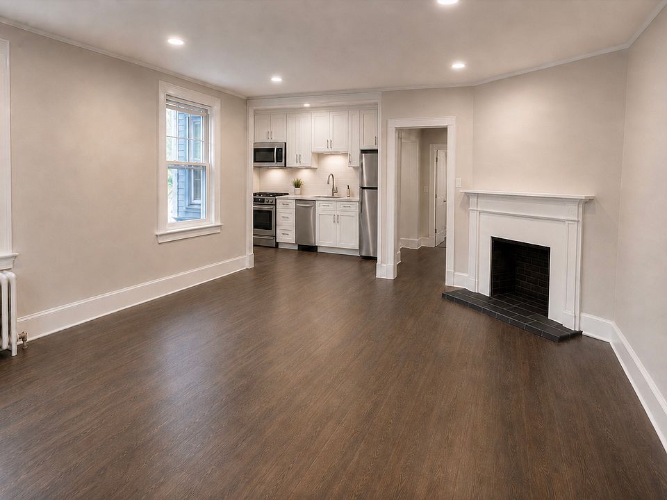 1st image of 23 Euclid Ave APT 2