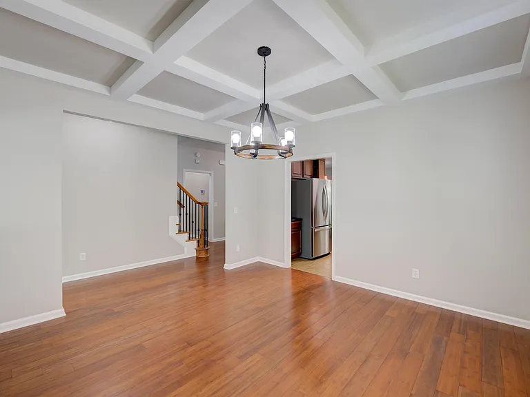 129 Herrick Ct — Photo 11