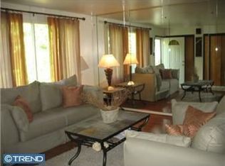 2512 Lamott Ave, Willow Grove, PA 19090