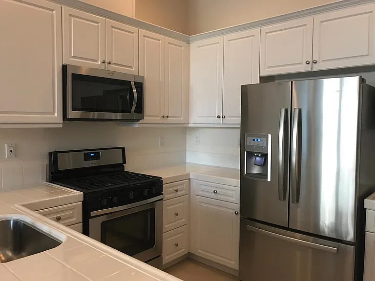 4956 Willow #B — Photo 13
