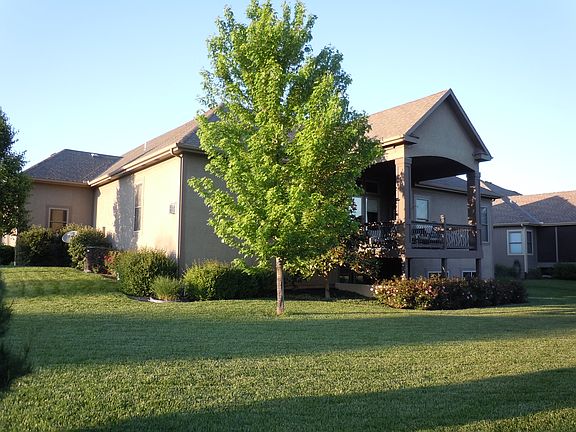 2nd image of 24065 Saint Andrews Ct