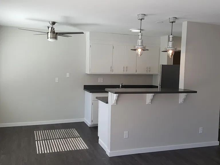 144 Hilborn St #12 — Photo 5