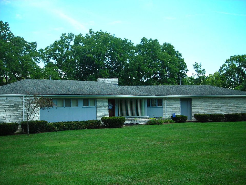 2nd image of 16 Heritage Pl