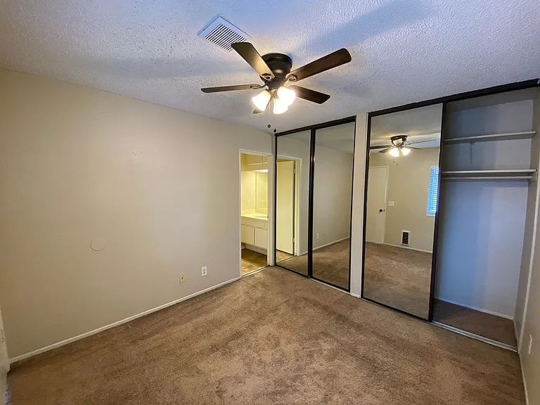 879 W San Ysidro Blvd W #6 — Photo 8