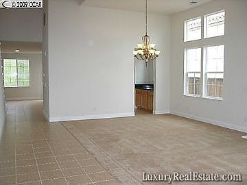 3rd image of 3557 York Ln