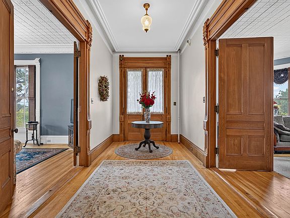 5th image of 51 Mount st Mary's Way