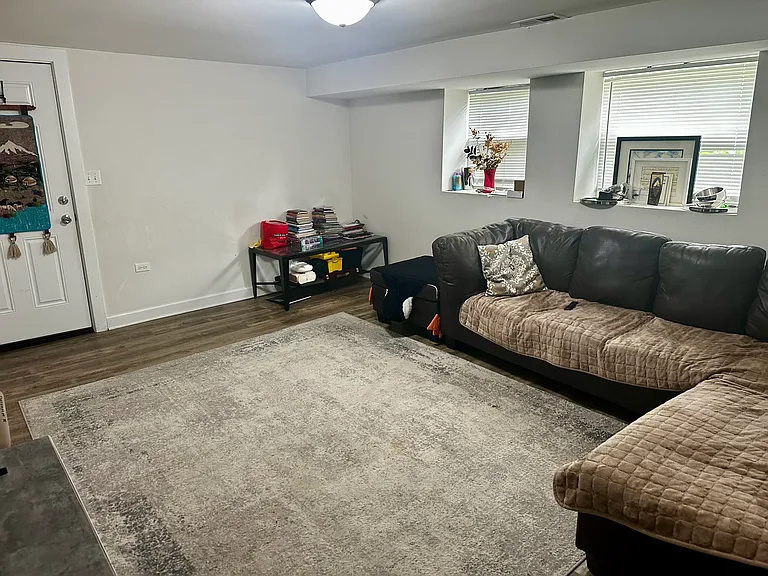 4257 N Sacramento Ave #G — Photo 3