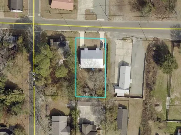 312 4th Ave SE, Moultrie, GA 31768