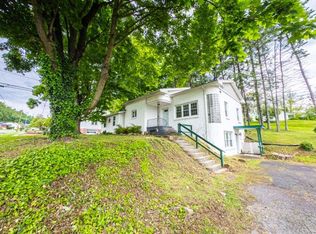 2 Woodbine Rd, Lewistown, PA 17044