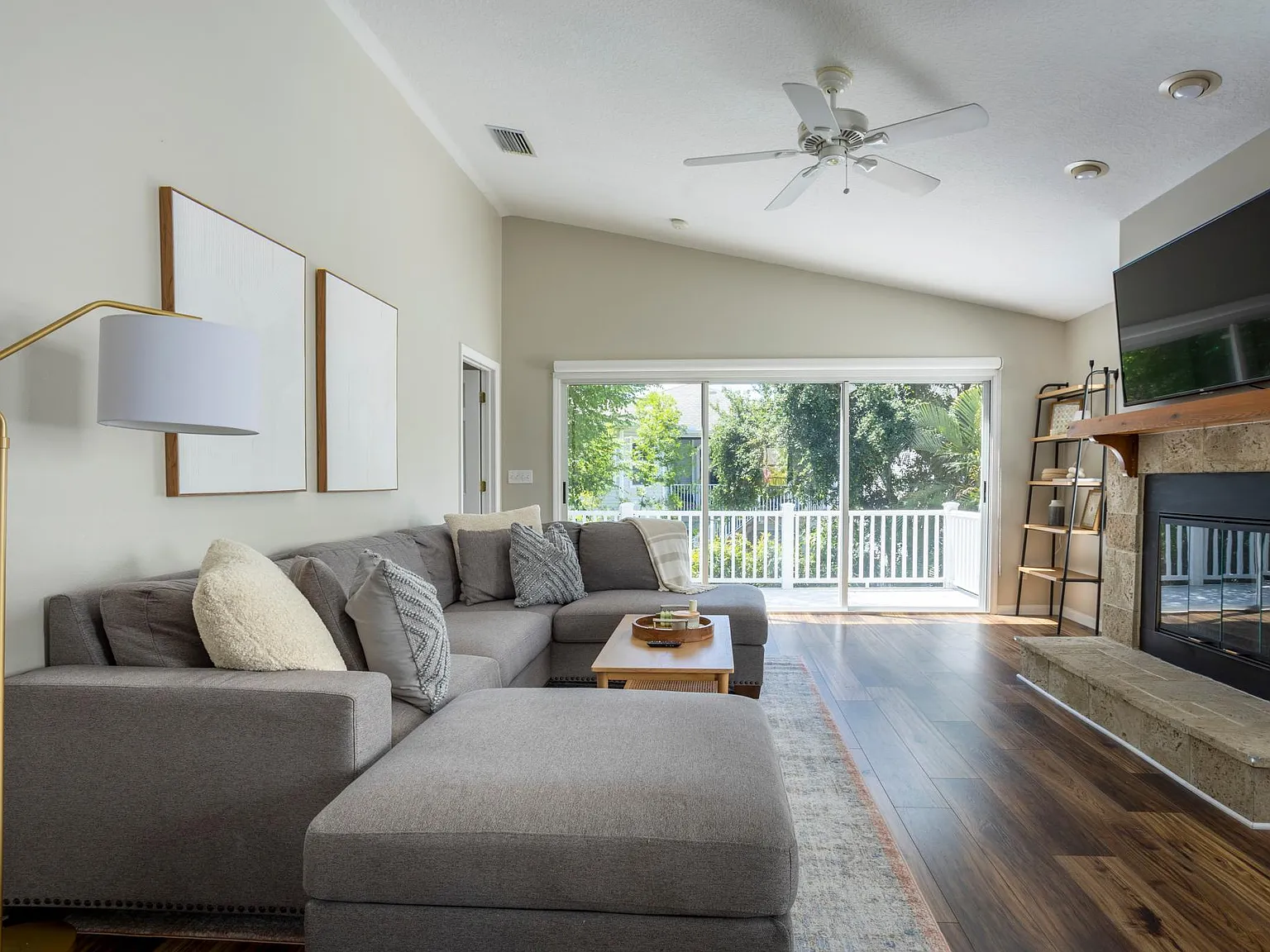 5 bed, 2187 sqft, $5,000 — Photo 4