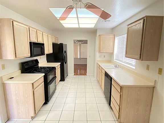 5th image of 9012 Starmount Dr