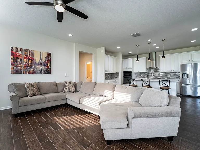 8100 Summerlake Groves St — Photo 7