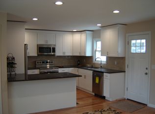 27 Glen Dr, Sound Beach, NY