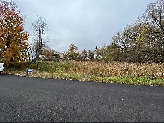 2nd image of 0 Spruce St