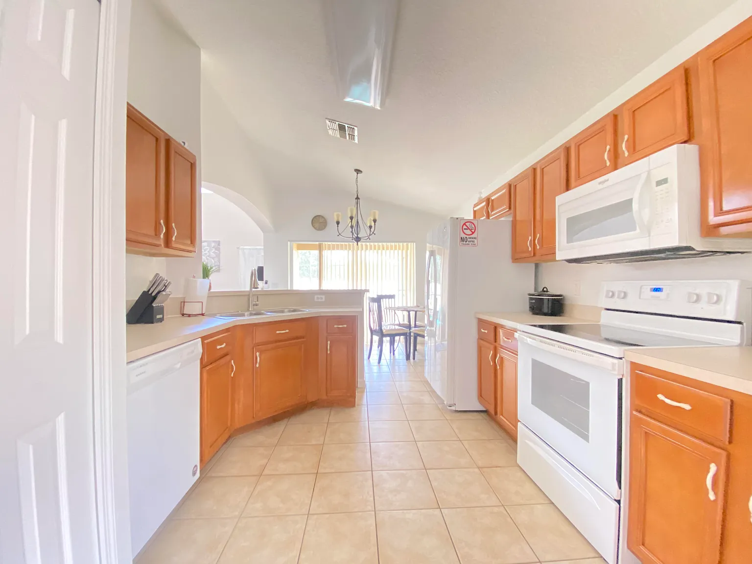 160 Rubino Dr — Photo 2