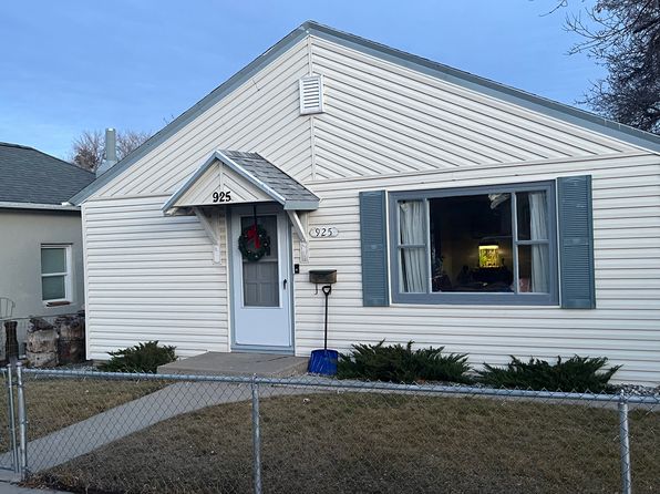 925 Logan St