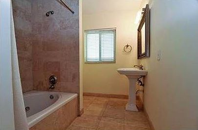 5th image of 1531 Consolata Ave