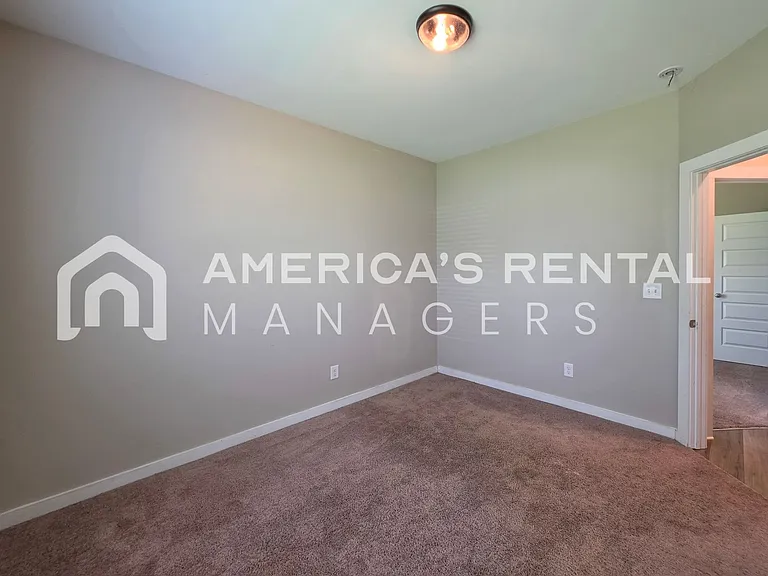 41 Whithall Cir — Photo 31