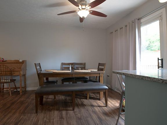 3rd image of 3426 Bottomwood Dr