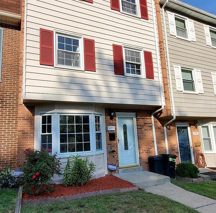 1st image of 14371 Berkshire Dr