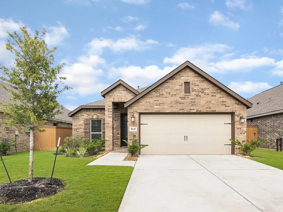5127 Blessing Dr