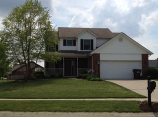 1285 Adamsmoor Dr, Waynesville, OH 45068