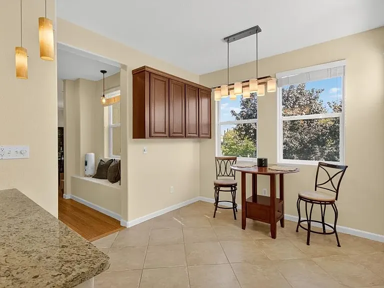 Shared breakfast nook