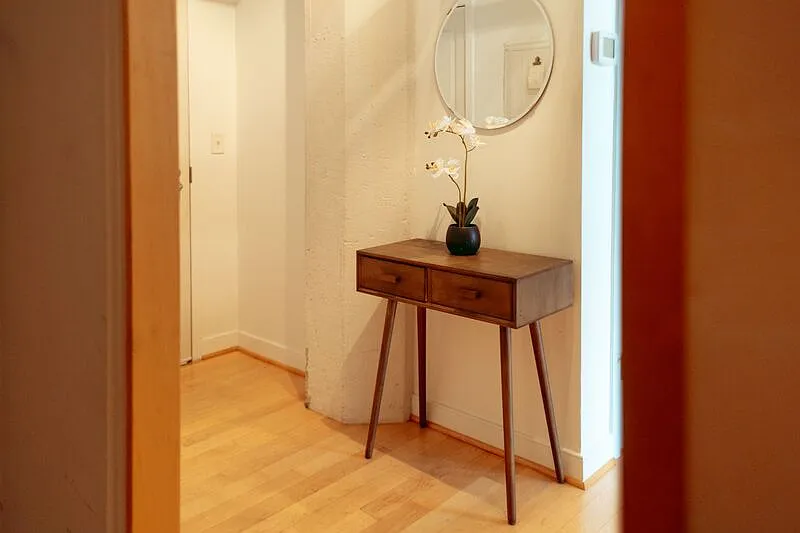 2 bed, 1.5 bath, 1184 sqft, $1,950 — Photo 3