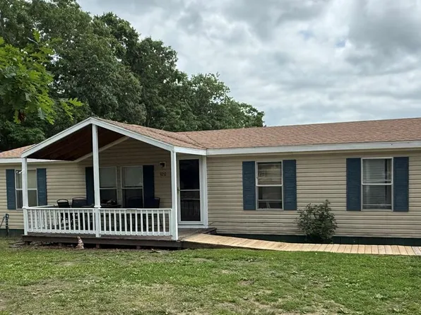 920 Pioneer Rd, Grimsley, TN 38565