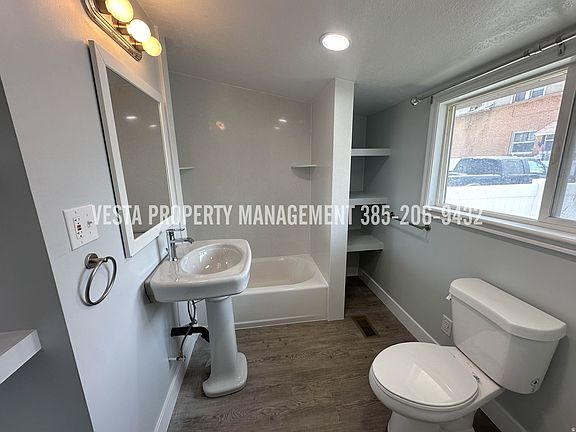 5th image of 477 E 22nd St N