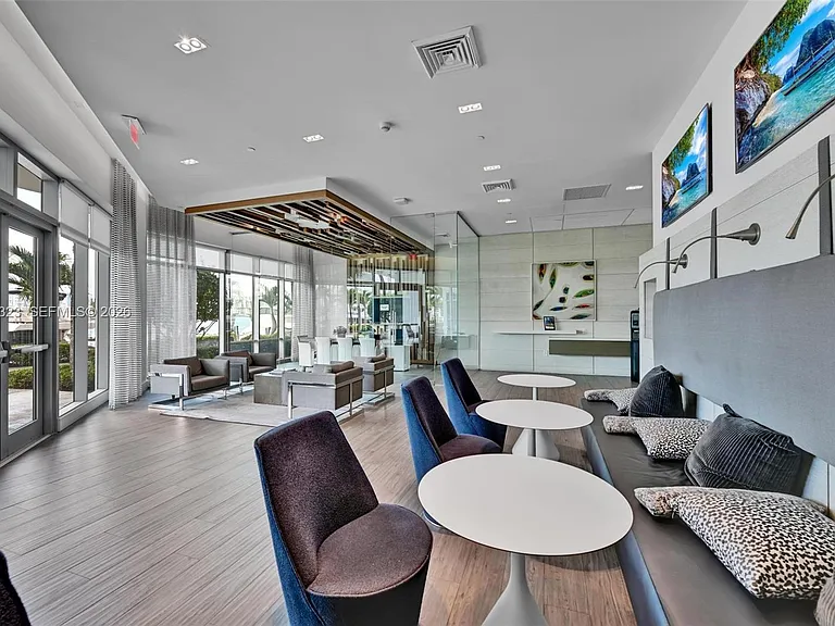17111 Biscayne Blvd #207 — Photo 29