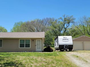 6129 NW Rochester Rd, Topeka, KS 66617