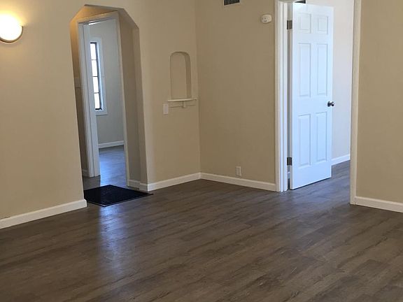 4th image of 1530 Alum Rock Ave APT 4