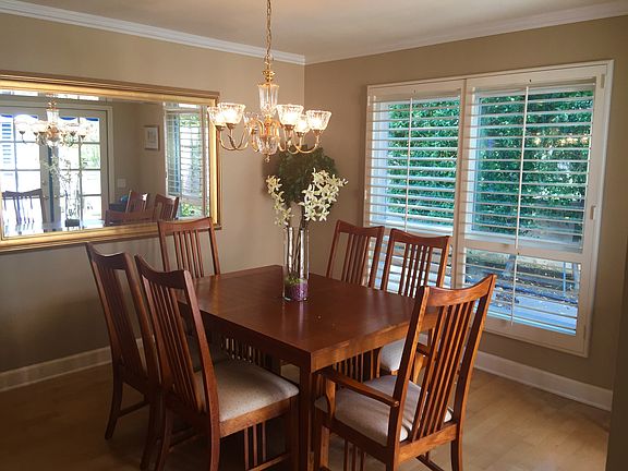Formal dining room