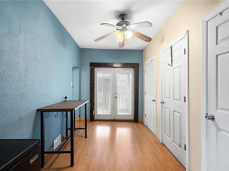 310 Marsonia St #1 — Photo 12