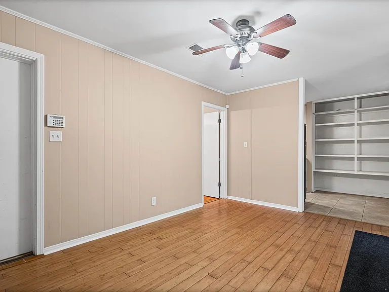5516 Brightwood Ln — Photo 6