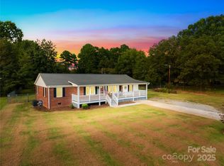 103 Airport Rd, Stanley, NC 28164