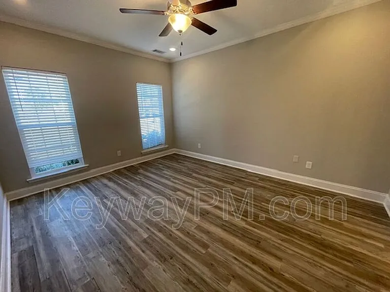 306 Alta Vista Ave #6 — Photo 5