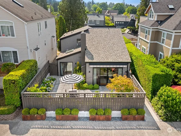 2305 42nd Avenue E, Seattle, WA 98112