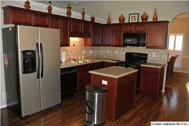 1st image of 6144 Fairfax Ln