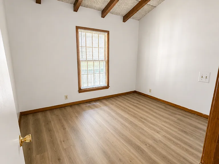 205 Audubon Dr — Photo 10