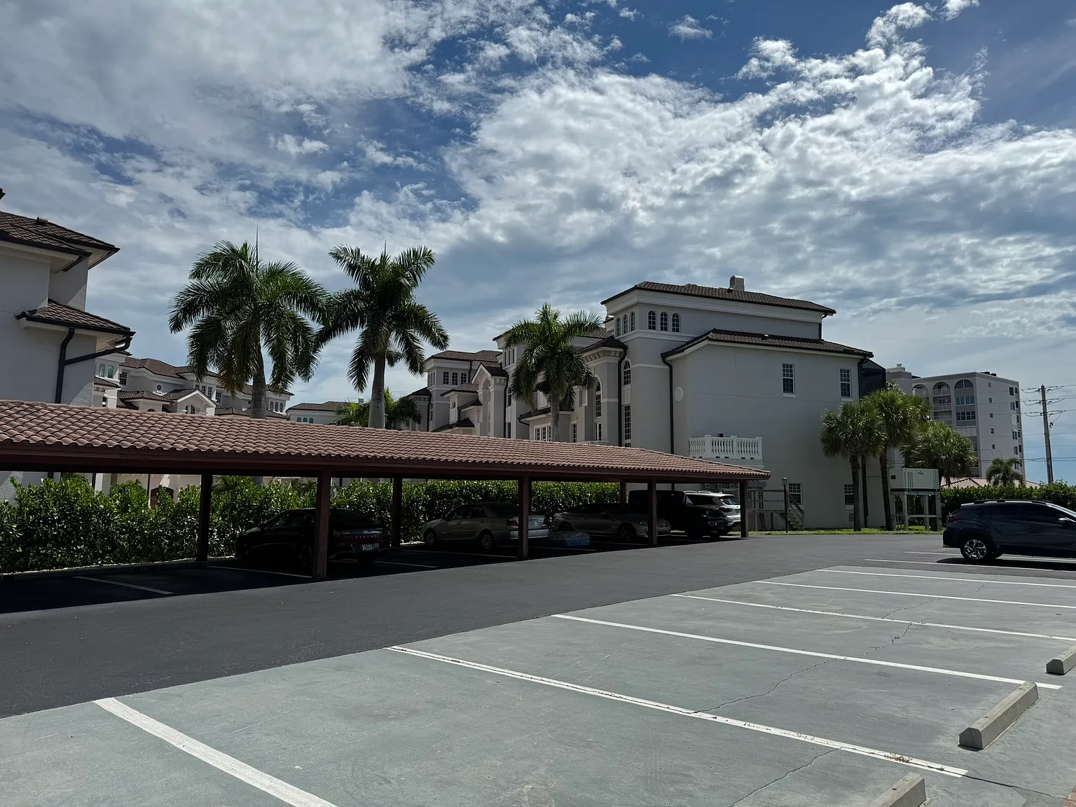 2 bed, 1099 sqft, $4,500 — Photo 3